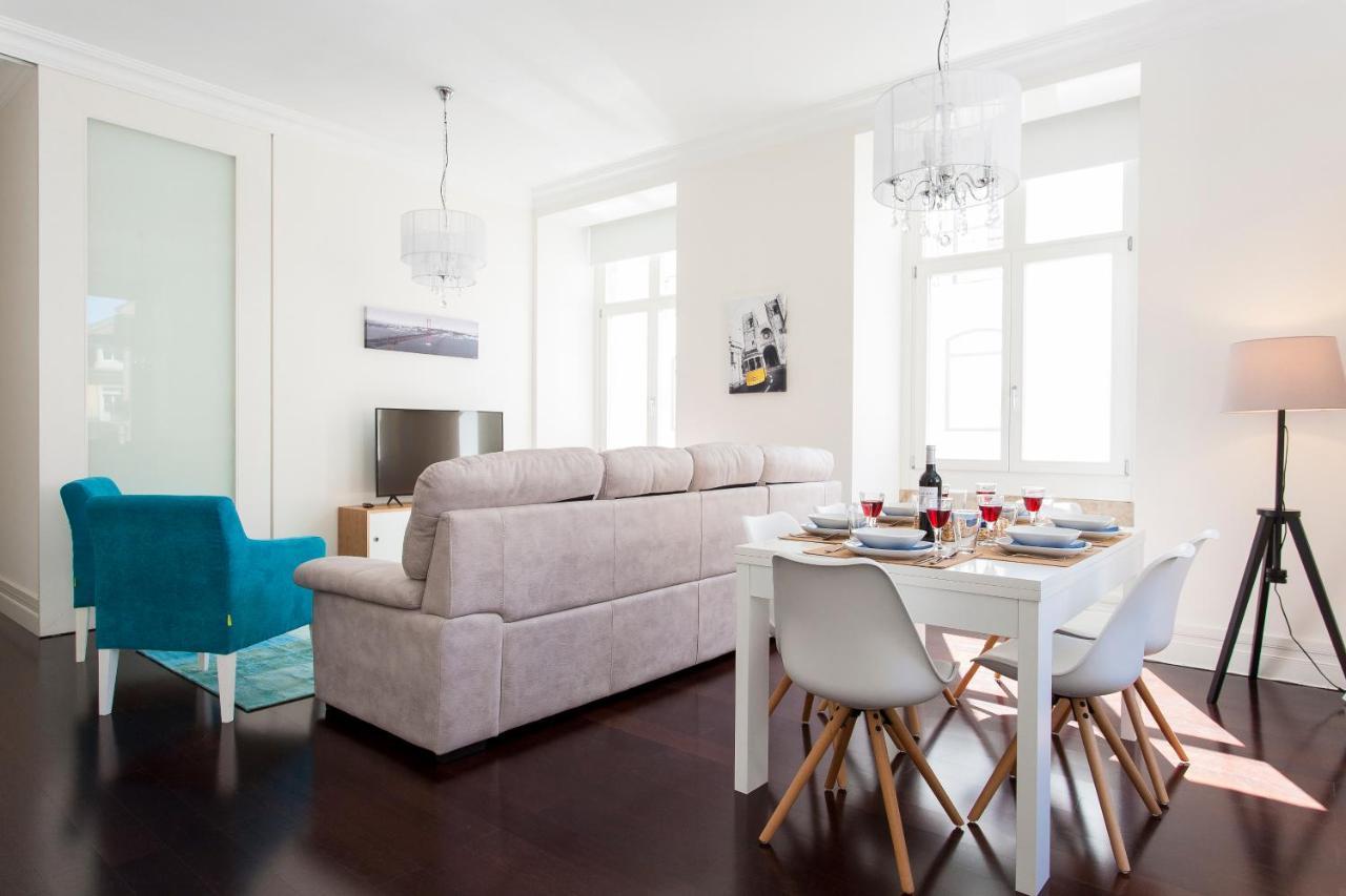 Flh Downtown Cosmopolitan Apartment Lisbon Bagian luar foto