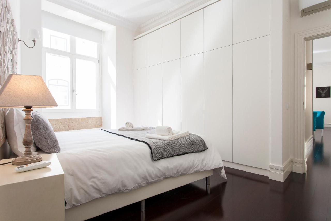Flh Downtown Cosmopolitan Apartment Lisbon Bagian luar foto