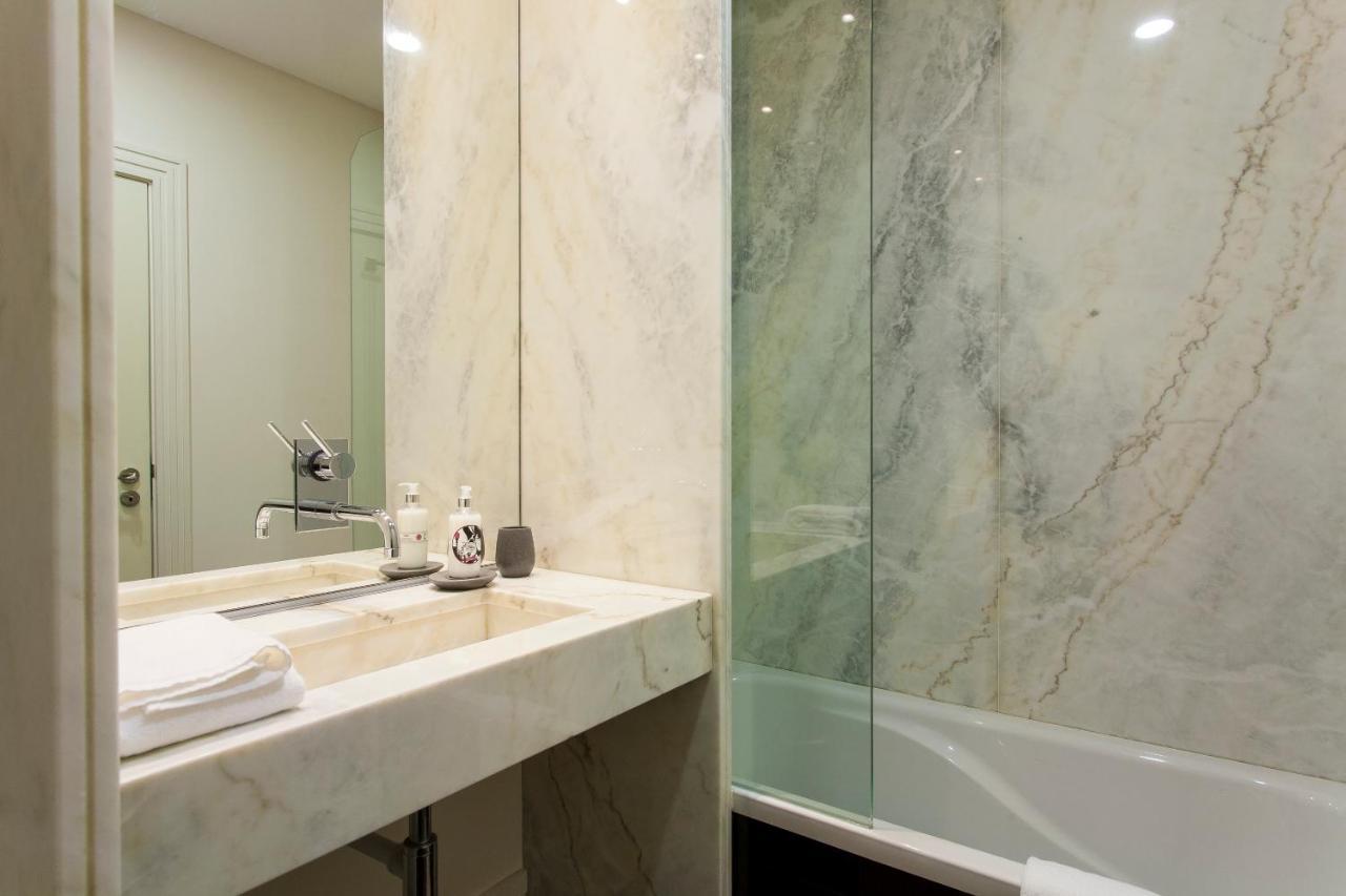 Flh Downtown Cosmopolitan Apartment Lisbon Bagian luar foto